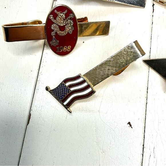 Vintage Tie Bars Goldtone American Flag Rose Etched Geometric Dragon - Picture 2 of 7